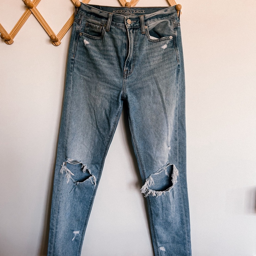 American Eagle // mom Jean